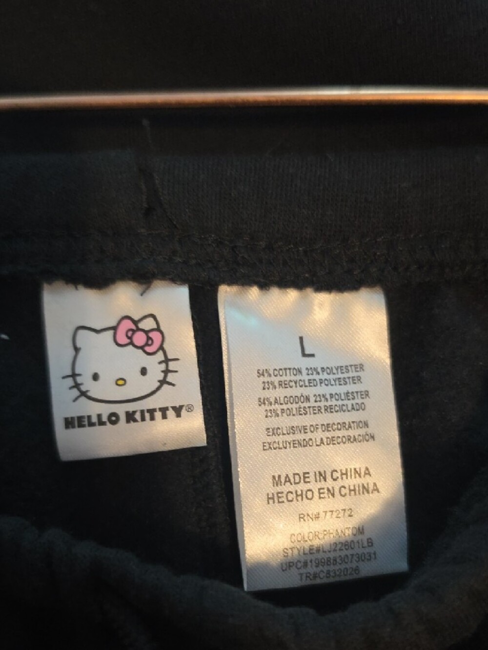 BRAND NEW WITH TAGS Hello Kitty White Face Tag with Pink Bow - Picture 7 of 8